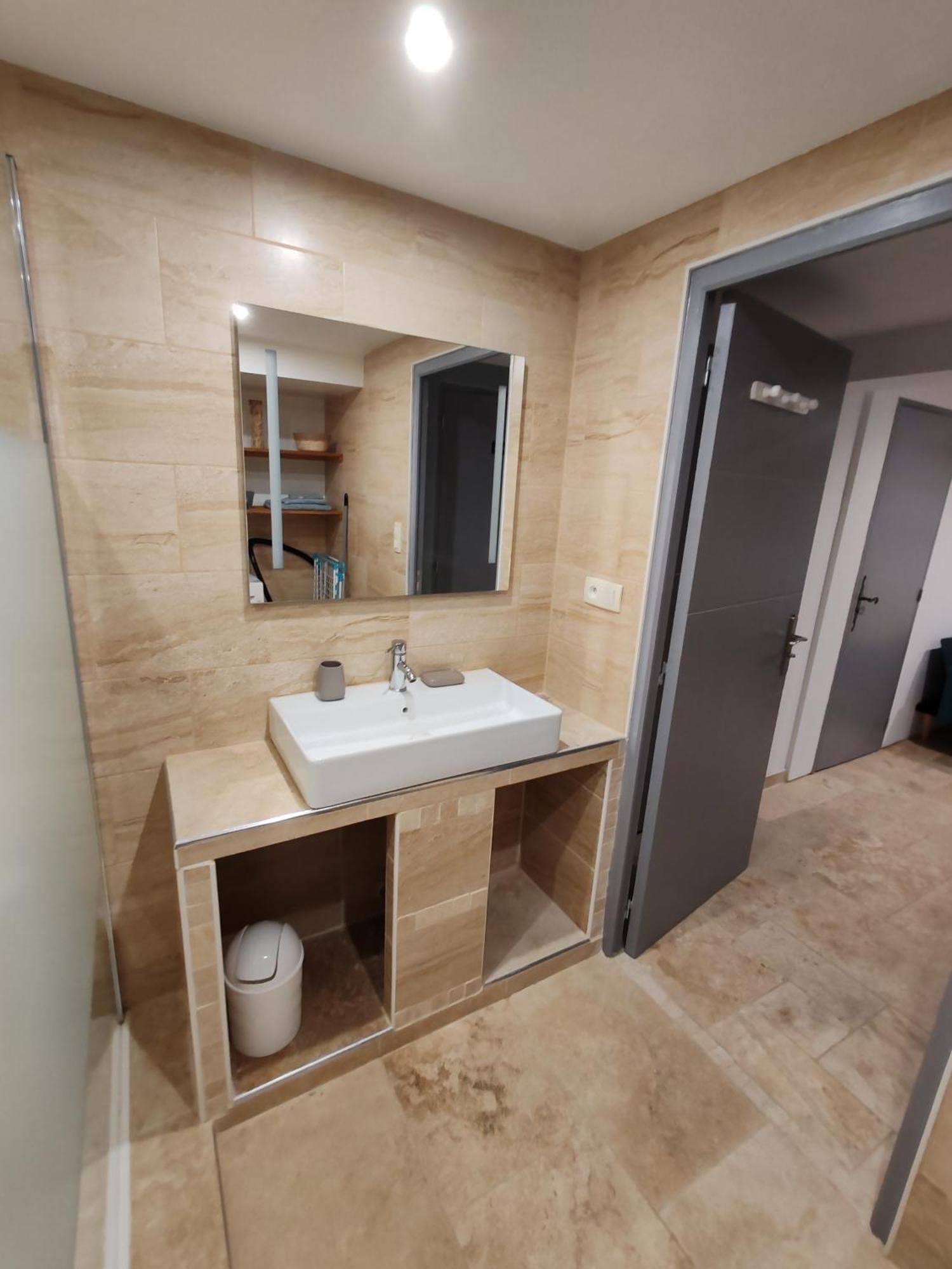 Appartement T3 Neuf Proche Centre Ville, Clim Et Parking Et Centrale Edf Valence  Zewnętrze zdjęcie